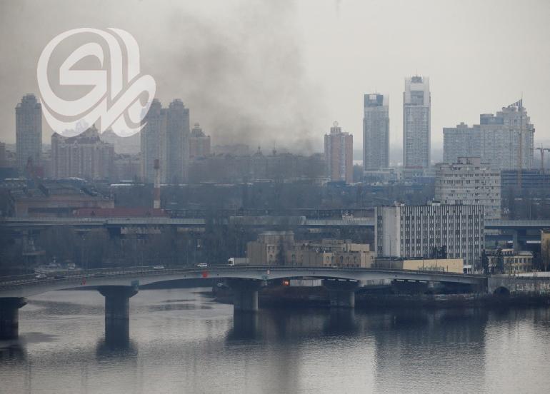 اوكرانيا: معارك عنيفة للسيطرة على كييف وتشديد حظر التجوال