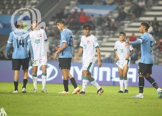 رغم الخسارة الثقيلة.. اتحاد الكرة: منتخب الشباب كان نداً للأوروغواي