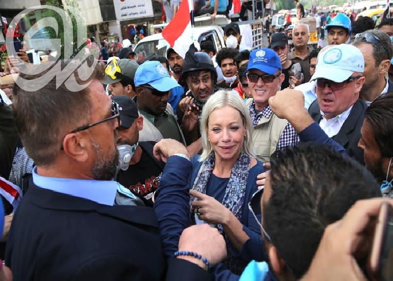 ممثلة الأمم المتحدة من ساحة التحرير: ندعو لحوار وطني وتحديد استجابات فورية