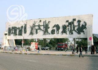 بالصور.. نصب وتماثيل تزين ساحات وحدائق بغداد
