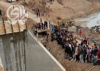 مصرع واصابة 3 اشخاص بانهيار جسر في نينوى